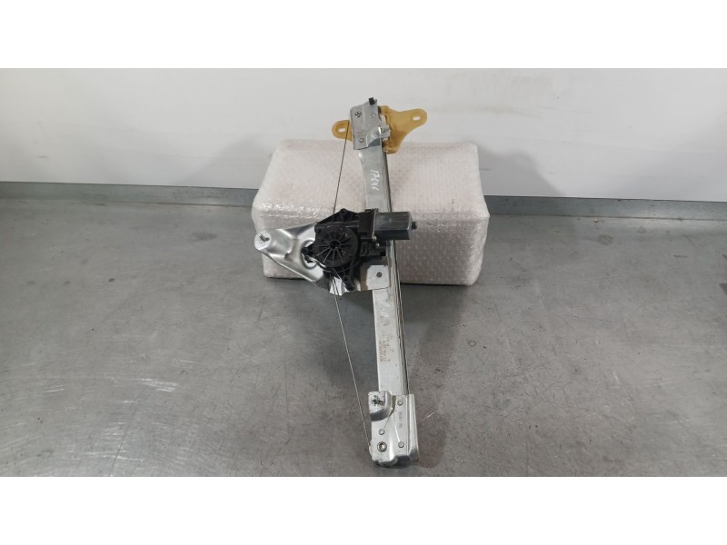Recambio de elevalunas delantero derecho para dacia duster (hm_) 1.5 dci 115 4x4 (hmad) referencia OEM IAM 807201952R  