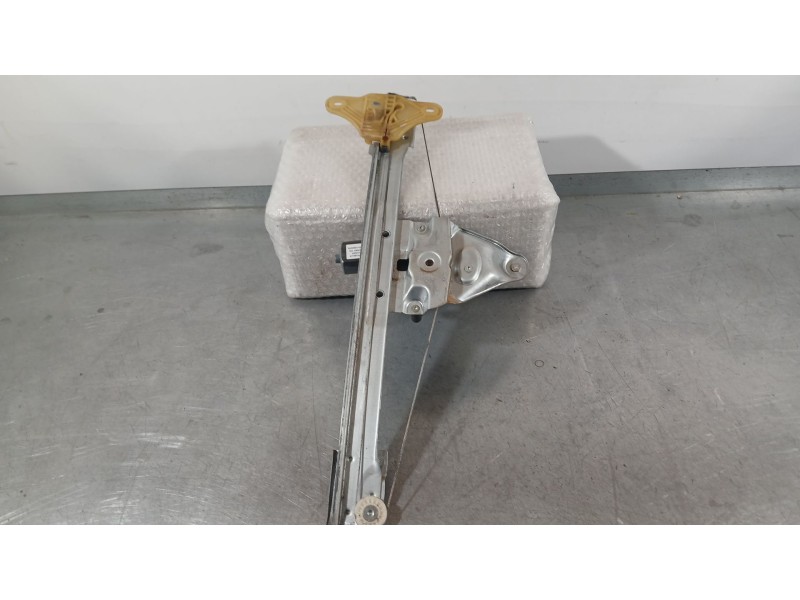 Recambio de elevalunas delantero derecho para dacia duster (hm_) 1.5 dci 115 4x4 (hmad) referencia OEM IAM 807201952R  