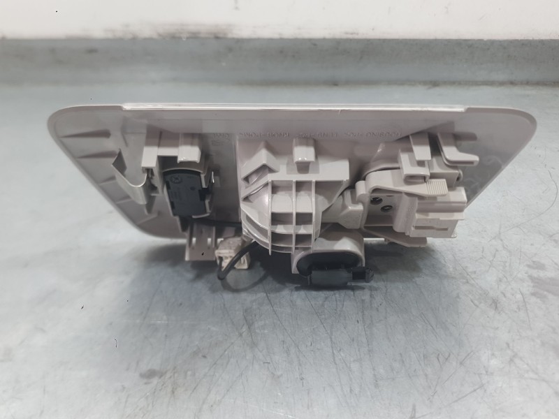 Recambio de luz interior para toyota aygo (_b4_) 1.0 vvti (kgb40) referencia OEM IAM 812600H010B0  
