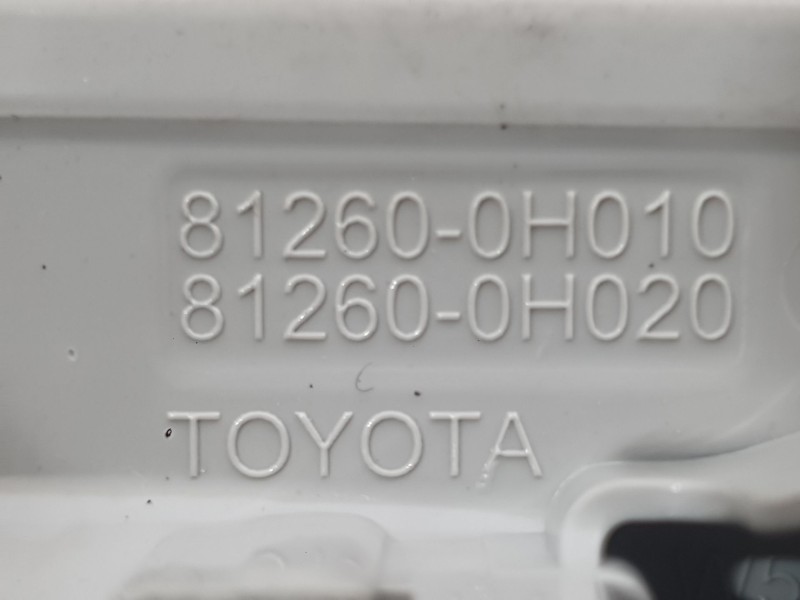 Recambio de luz interior para toyota aygo (_b4_) 1.0 vvti (kgb40) referencia OEM IAM 812600H010B0  