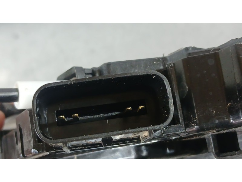 Recambio de cerradura puerta delantera derecha para hyundai i20 ii (gb, ib) 1.2 referencia OEM IAM 81320C8040  