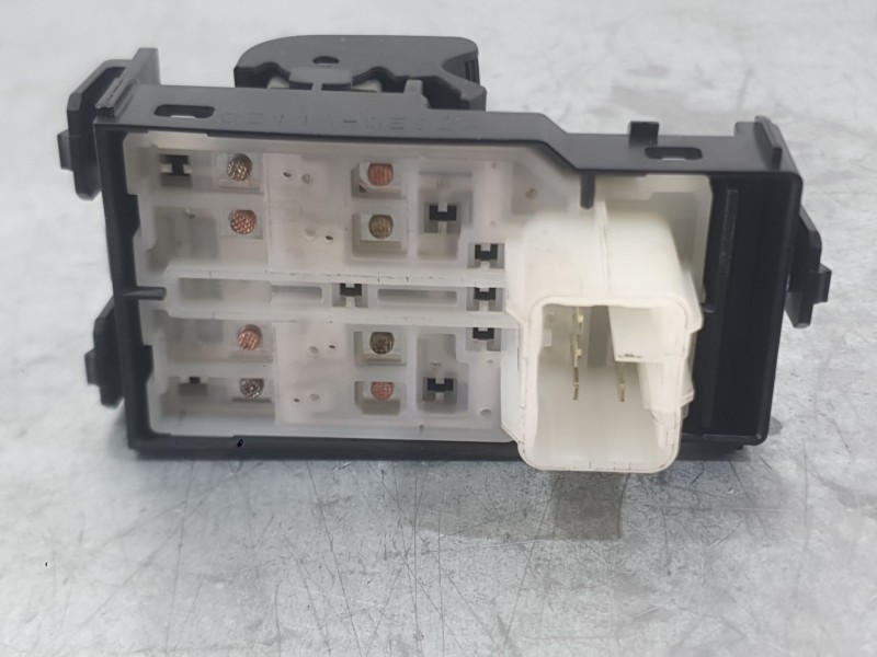 Recambio de mando elevalunas delantero izquierdo para toyota aygo (_b4_) 1.0 vvti (kgb40) referencia OEM IAM 848200H010  