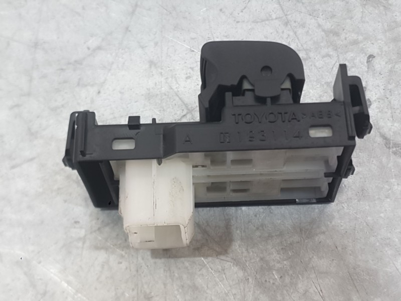 Recambio de mando elevalunas delantero izquierdo para toyota aygo (_b4_) 1.0 vvti (kgb40) referencia OEM IAM 848200H010  