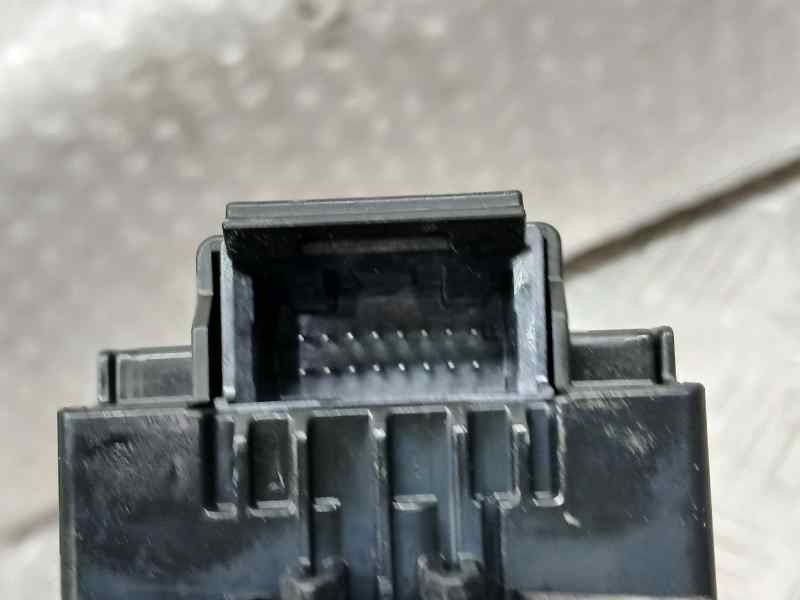 Recambio de mando limpia para toyota aygo x-cite referencia OEM IAM 02A6017J915  