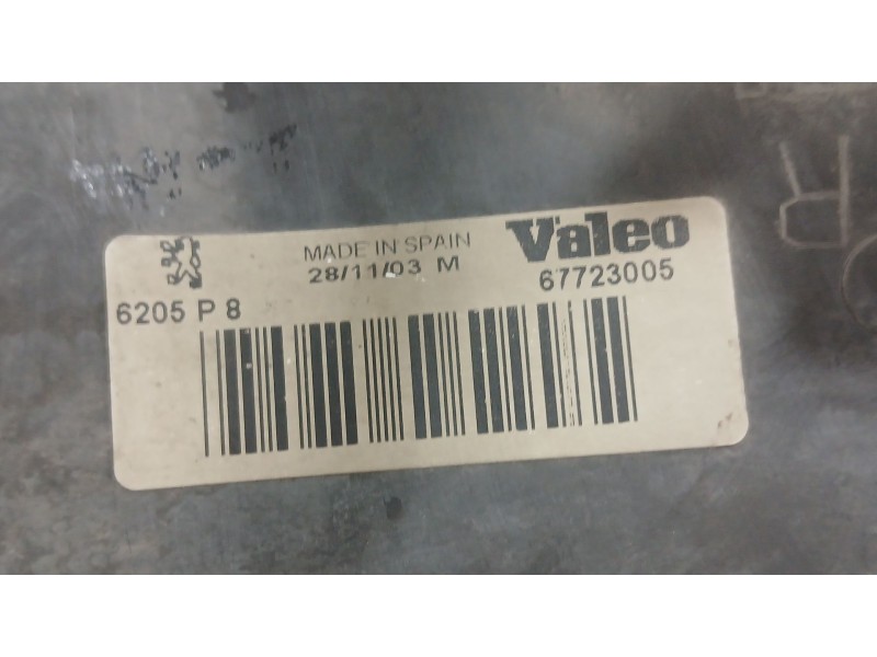 Recambio de faro derecho para peugeot partner monospace (5_, g_) 1.9 d referencia OEM IAM 6205P8  