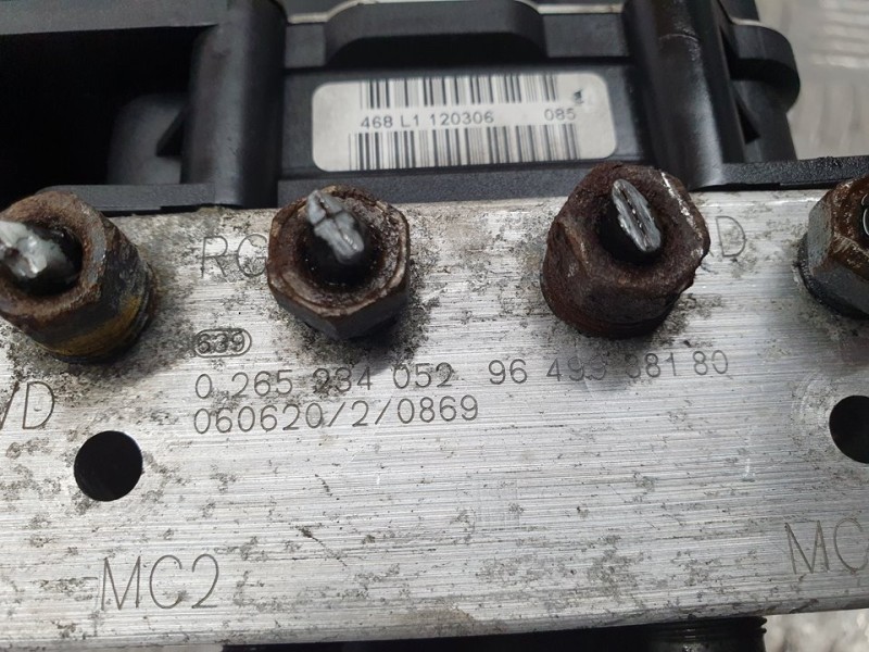 Recambio de abs para peugeot 607 (s2) titanio pack referencia OEM IAM 9649988180 0265234052 BOSCH