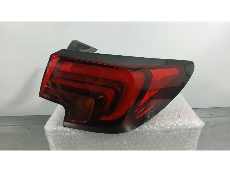 Recambio de piloto trasero derecho exterior para opel astra k (b16) 1.4 turbo (68) referencia OEM IAM 39099017  