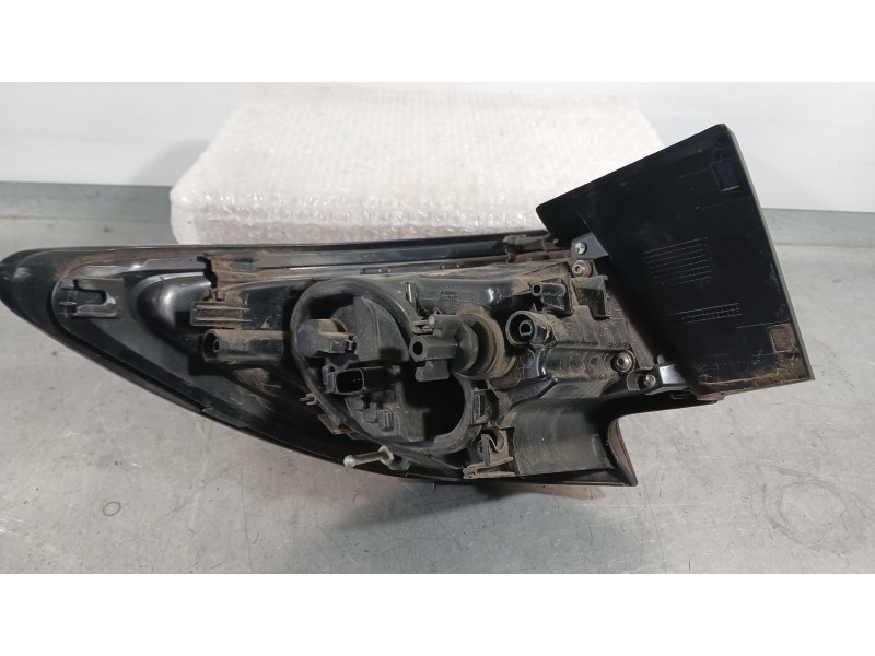 Recambio de piloto trasero derecho exterior para opel astra k (b16) 1.4 turbo (68) referencia OEM IAM 39099017  