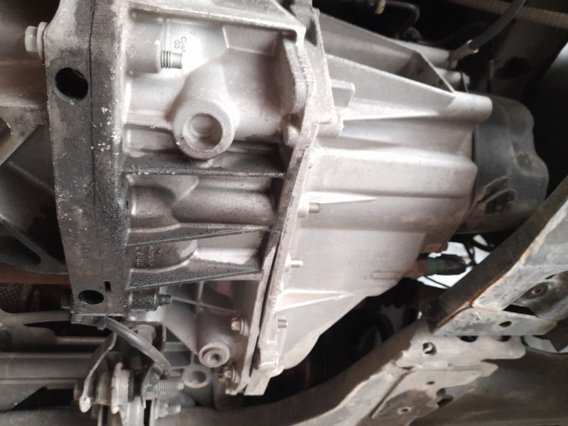 Recambio de caja cambios para renault clio iv (bh_) 1.5 dci 90 referencia OEM IAM JR5060 320101898R 8201601160