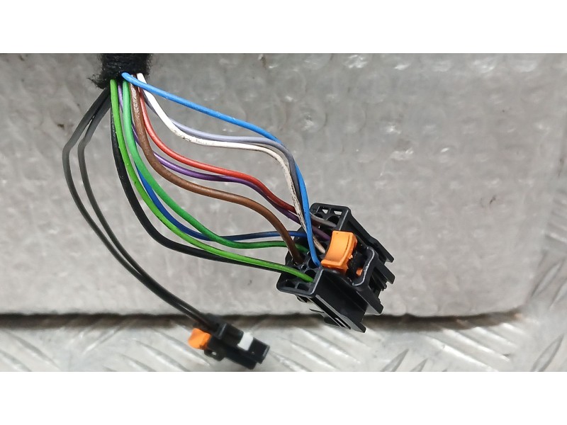 Recambio de retrovisor derecho para peugeot 2008 ii (ud_, us_, uy_, uj_, ur_, uc_) 1.5 bluehdi 110 (udyhsk) referencia OEM IAM 9