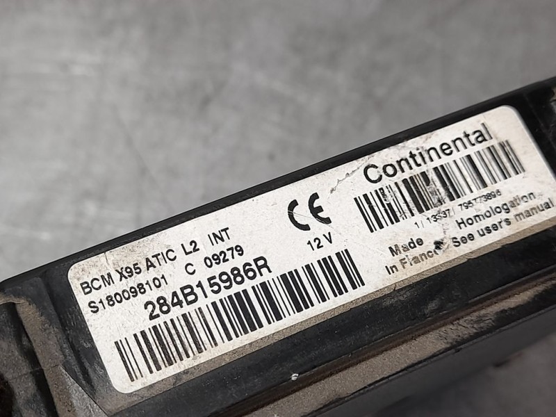 Recambio de modulo electronico para renault megane iii coupe dynamique referencia OEM IAM 284B15986R  