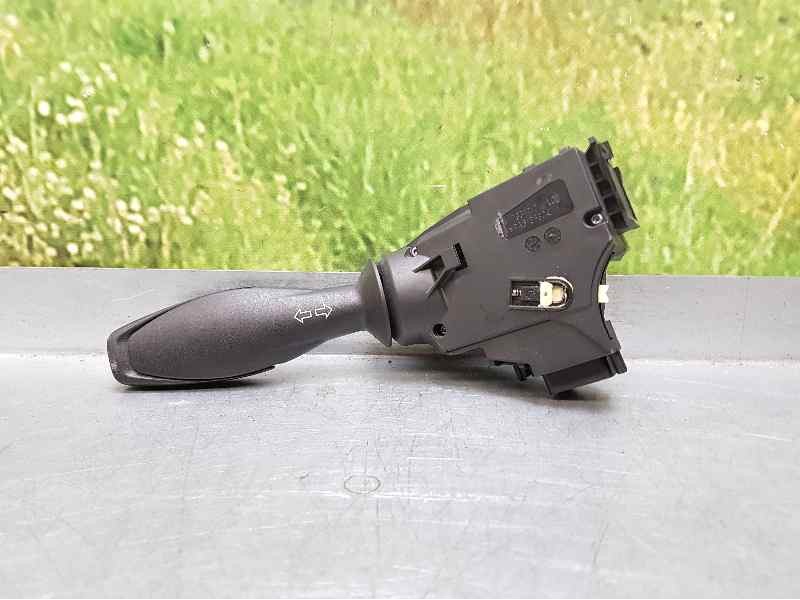 Recambio de mando intermitentes para ford fiesta (ccn) st-line referencia OEM IAM 8A6T13335AD  