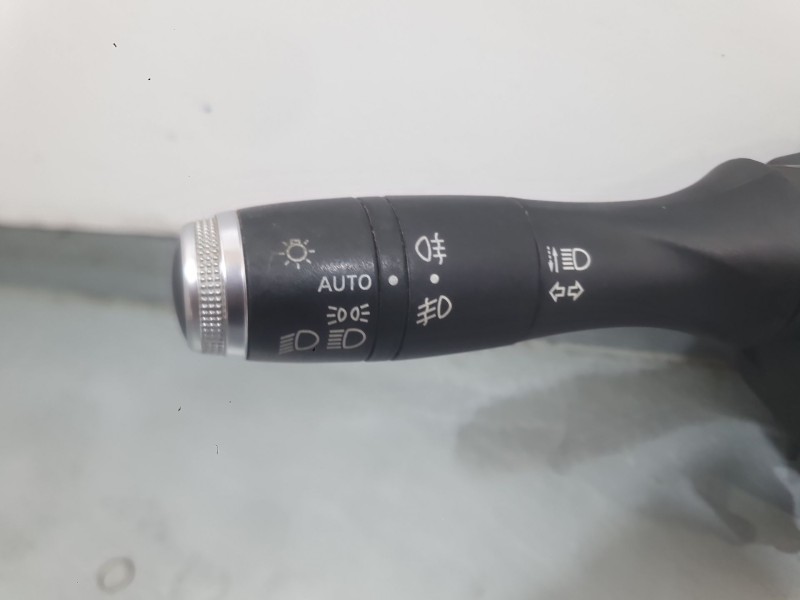 Recambio de mando luces y limpia para renault clio v (b7_) 1.5 blue dci 85 (b7ag) referencia OEM IAM 255670428R  