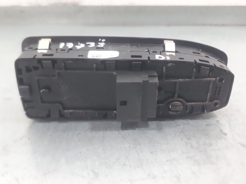 Recambio de mando elevalunas delantero izquierdo para renault clio v (b7_) 1.5 blue dci 85 (b7ag) referencia OEM IAM 254107073R 