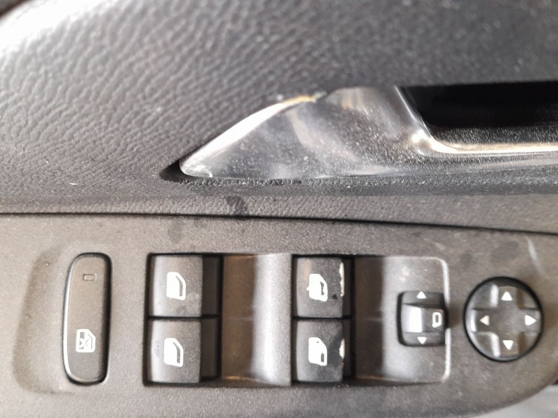 Recambio de mando elevalunas delantero izquierdo para opel corsa f (p2jo) 1.2 (68) referencia OEM IAM 96788281ZD C/MANDO RETROVI