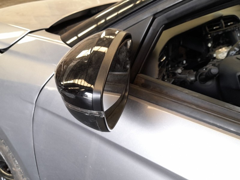 Recambio de retrovisor izquierdo para opel corsa f (p2jo) 1.2 (68) referencia OEM IAM 983767411T ELECTRICO. ROZADO 