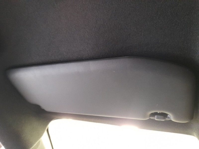Recambio de parasol izquierdo para opel corsa f (p2jo) 1.2 (68) referencia OEM IAM 16576381ZD  