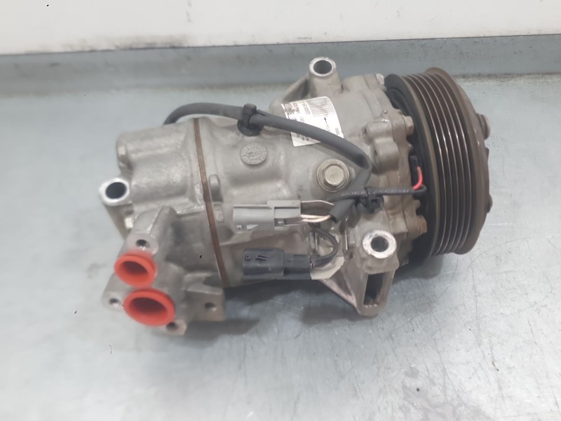 Recambio de compresor aire acondicionado para renault clio v (b7_) 1.5 blue dci 85 (b7ag) referencia OEM IAM 926004536R 92600242