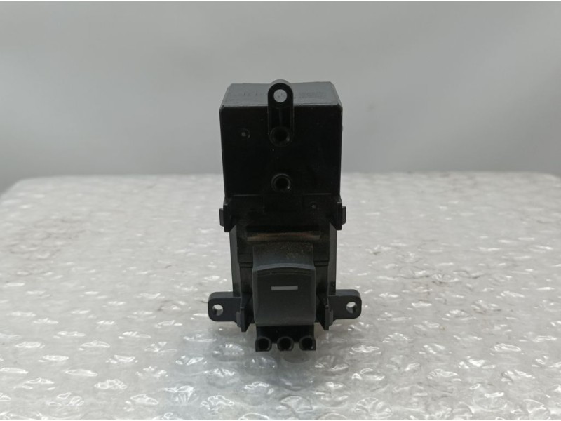 Recambio de mando elevalunas trasero derecho para honda civic lim.5 (fk) 1.5 sport referencia OEM IAM 83740T  