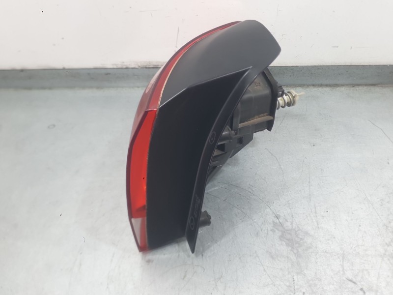 Recambio de piloto trasero izquierdo exterior para volkswagen golf vi (5k1) 1.2 tsi referencia OEM IAM 5K0945095N  