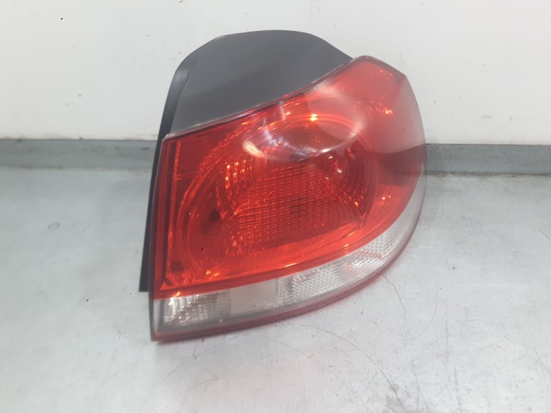 Recambio de piloto trasero derecho exterior para volkswagen golf vi (5k1) 1.2 tsi referencia OEM IAM 5K0945096N  