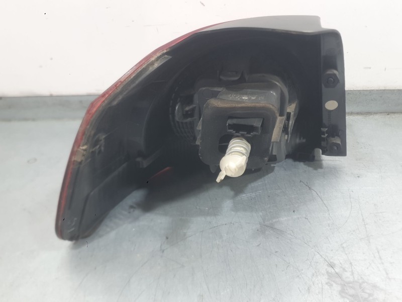 Recambio de piloto trasero derecho exterior para volkswagen golf vi (5k1) 1.2 tsi referencia OEM IAM 5K0945096N  