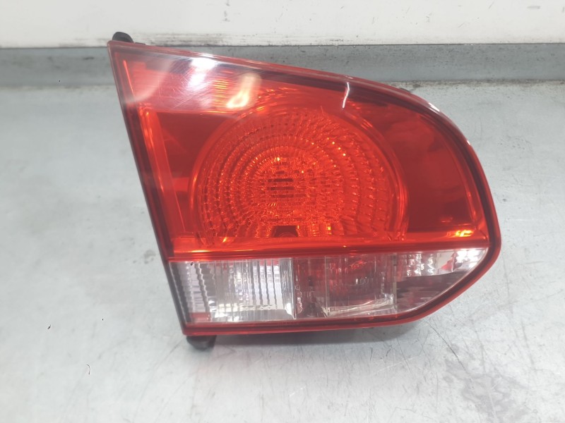 Recambio de piloto trasero izquierdo interior para volkswagen golf vi (5k1) 1.2 tsi referencia OEM IAM 5K0945093AB  
