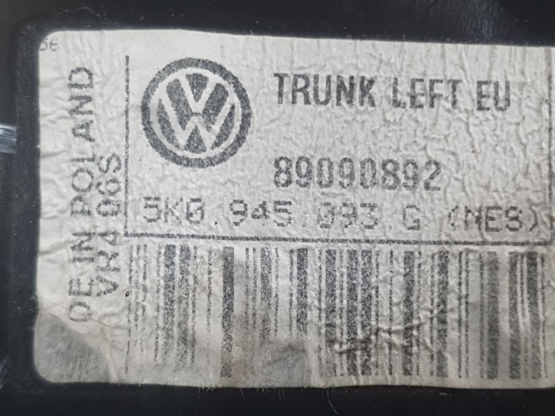 Recambio de piloto trasero izquierdo interior para volkswagen golf vi (5k1) 1.2 tsi referencia OEM IAM 5K0945093AB  