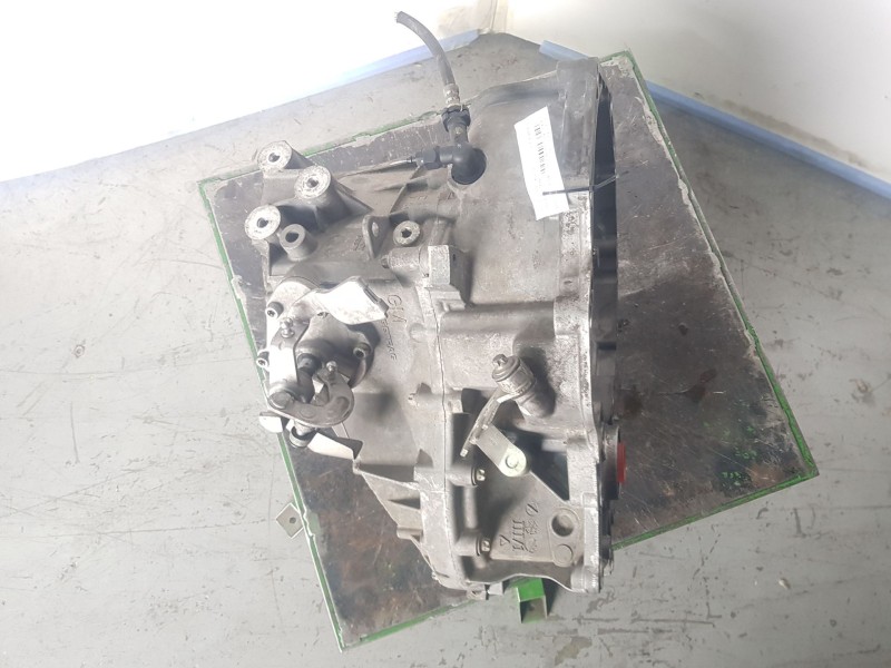 Recambio de caja cambios para opel astra h gtc (a04) 1.7 cdti (l08) referencia OEM IAM F23 55351518 