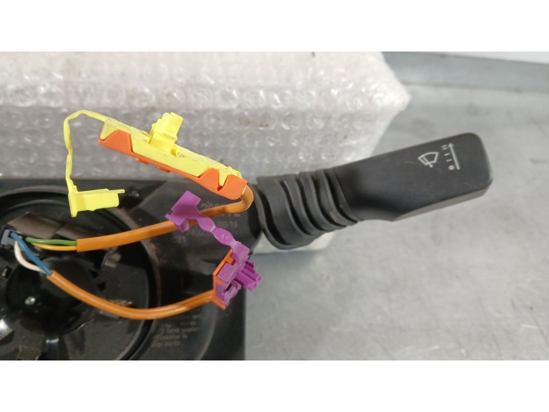 Recambio de mando luces y limpia para opel astra h gtc (a04) 1.7 cdti (l08) referencia OEM IAM 13129642  13129721