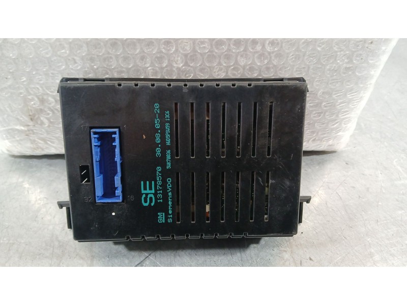 Recambio de pantalla multifuncion para opel astra h gtc (a04) 1.7 cdti (l08) referencia OEM IAM 13111163  