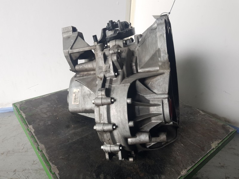 Recambio de caja cambios para ford focus iii 1.0 ecoboost referencia OEM IAM CV6R7002PF 2255924 082232