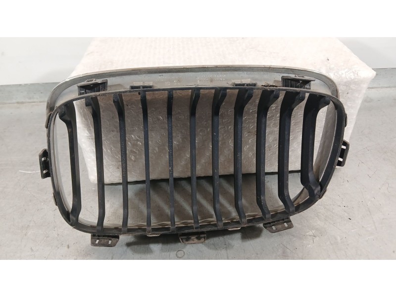 Recambio de rejilla delantera para bmw 1 (f20) 118 d referencia OEM IAM   