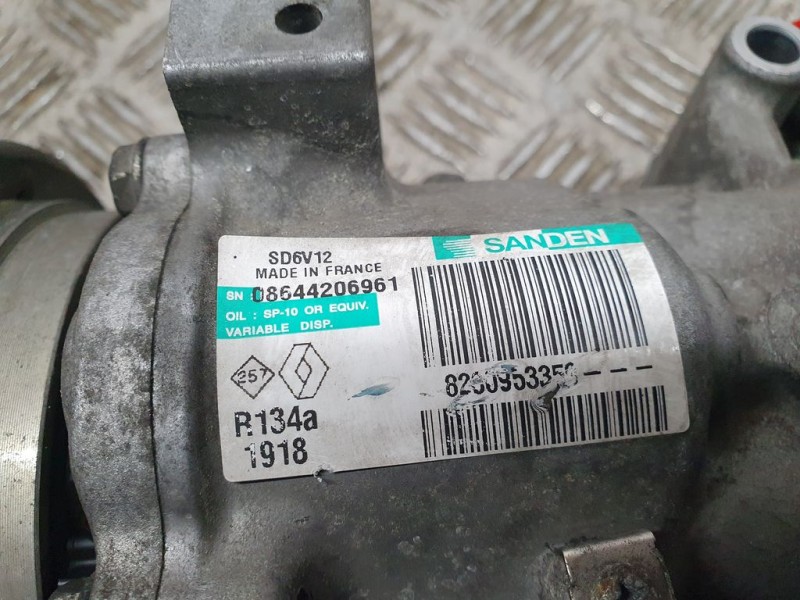 Recambio de compresor aire acondicionado para renault kangoo profesional referencia OEM IAM 8200953358 SD6V12 SANDEN