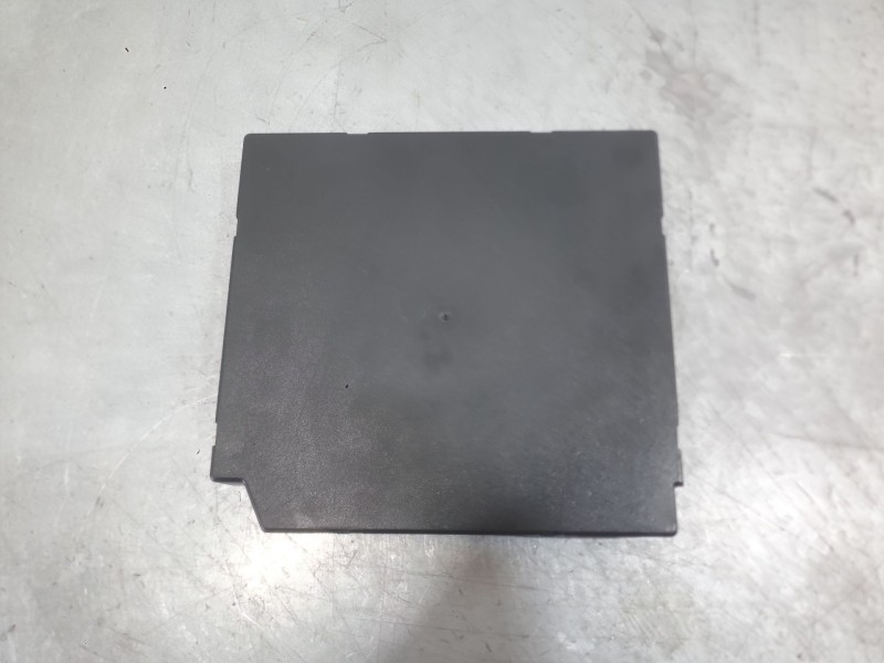 Recambio de caja reles / fusibles para volkswagen golf vi (5k1) 1.2 tsi referencia OEM IAM 1K0937086C S0575 HELLA