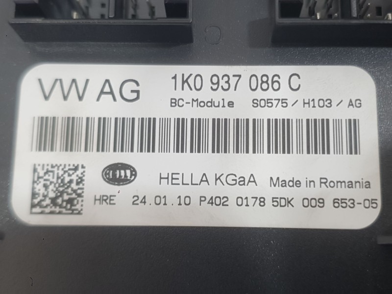 Recambio de caja reles / fusibles para volkswagen golf vi (5k1) 1.2 tsi referencia OEM IAM 1K0937086C S0575 HELLA