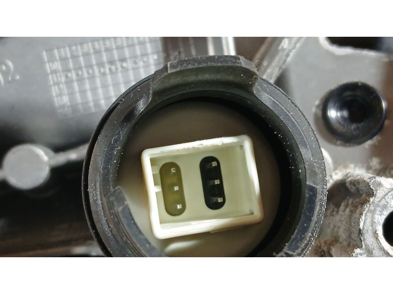 Recambio de retrovisor derecho para bmw 1 (f20) 118 d referencia OEM IAM 51167242702 ELECTRICO. ROZADO 