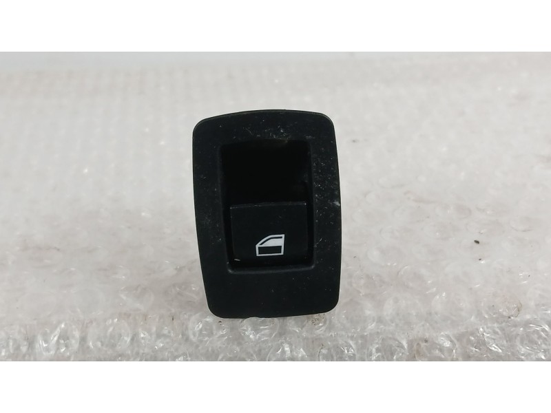 Recambio de mando elevalunas trasero izquierdo para bmw 1 (f20) 118 d referencia OEM IAM 61319208106  