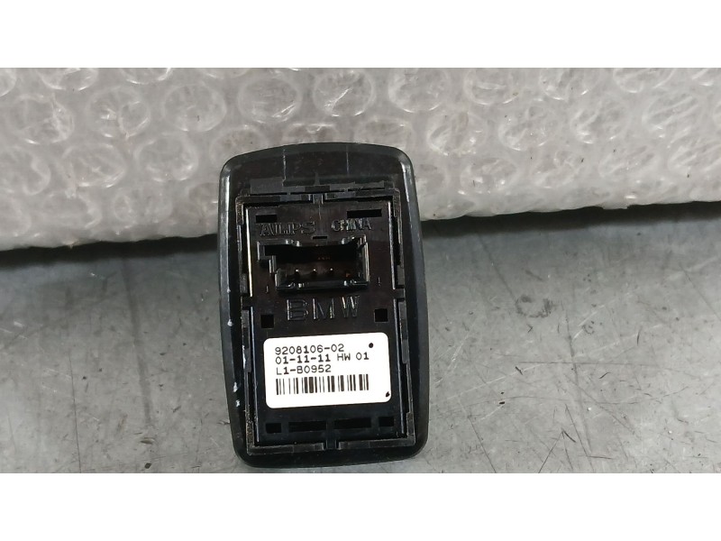 Recambio de mando elevalunas trasero izquierdo para bmw 1 (f20) 118 d referencia OEM IAM 61319208106  