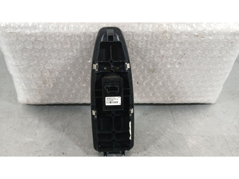 Recambio de mando elevalunas delantero derecho para bmw 1 (f20) 118 d referencia OEM IAM 61319208107  