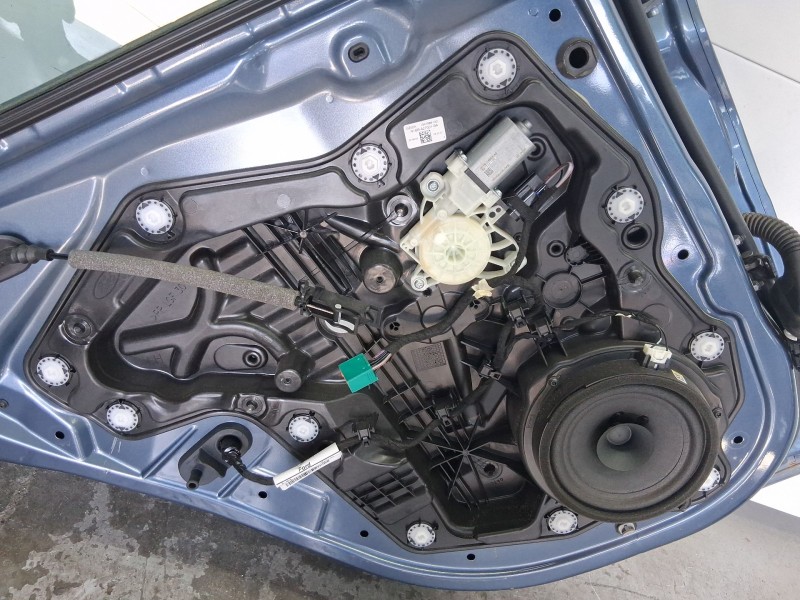 Recambio de elevalunas trasero izquierdo para ford fiesta vii (hj, hf) 1.0 ecoboost referencia OEM IAM 2507030  