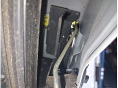 CERRADURA PUERTA TRASERA IZQUIERDA 825034213R 