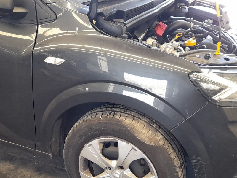 Recambio de aleta delantera derecha para dacia sandero iii 1.0 tce 90 referencia OEM IAM 631009535R  