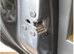 Recambio de cerradura puerta trasera izquierda para dacia sandero iii 1.0 tce 90 referencia OEM IAM 825033052R  