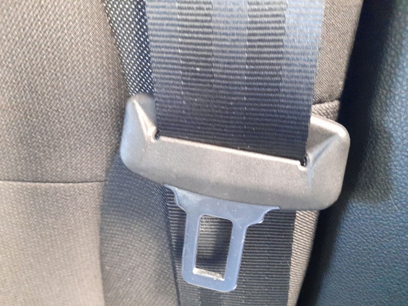 Recambio de cinturon seguridad trasero izquierdo para dacia sandero iii 1.0 tce 90 referencia OEM IAM 888413711R  