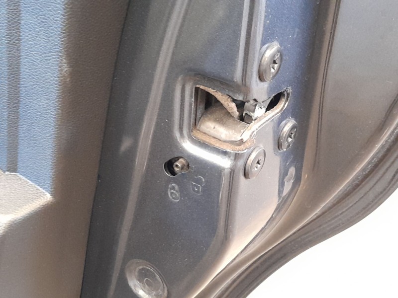 Recambio de cerradura puerta trasera derecha para dacia sandero iii 1.0 tce 90 referencia OEM IAM 825020994R  