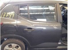 PUERTA TRASERA DERECHA 821002247R 