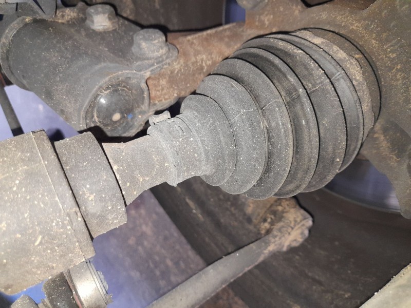 Recambio de transmision delantera izquierda para dacia sandero iii 1.0 tce 90 referencia OEM IAM 391011411R  