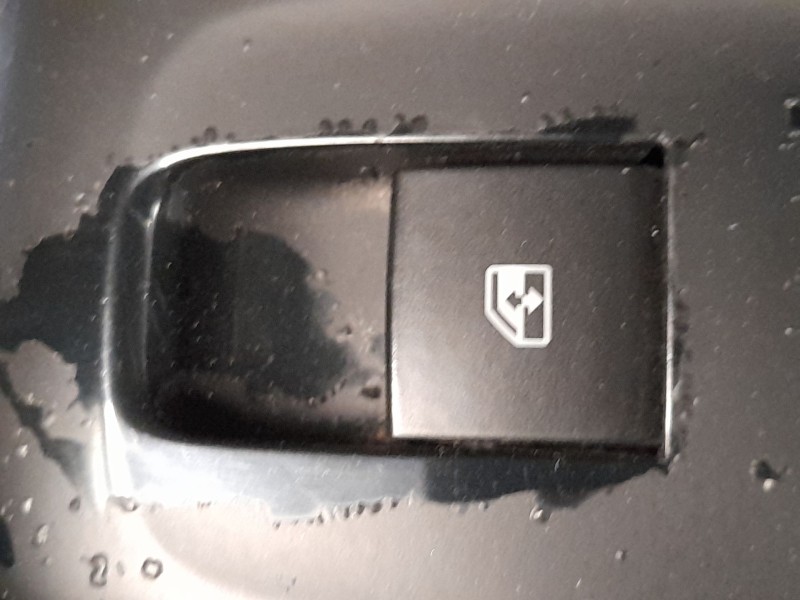 Recambio de mando elevalunas delantero derecho para opel zafira tourer c (p12) 1.6 cdti (75) referencia OEM IAM 13301886  