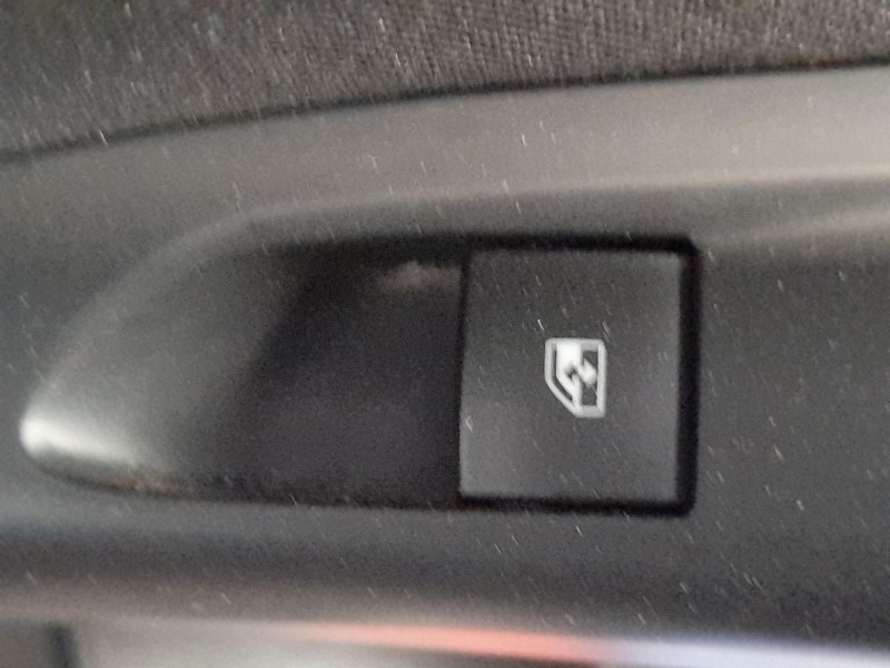 Recambio de mando elevalunas trasero derecho para opel zafira tourer c (p12) 1.6 cdti (75) referencia OEM IAM 13301888  